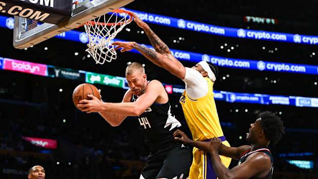 Los Angeles Clippers center Mason Plumlee vs. Los Angeles Lakers star Anthony Davis.